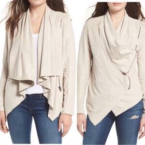 Blank NYC Stylish Tan Drape Jacket. Faux Leather back. Medium. Good Condition